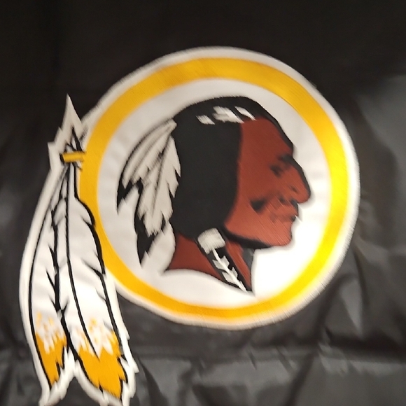 Reebok Black and Red Puffer Washington Redskins Coat A+ NFL - Picture 11 of 15